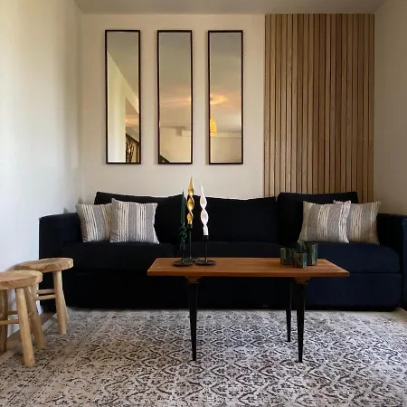 La - Sleep In * Sanary-sur-Mer